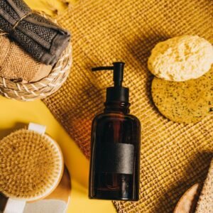 Comment Faire un Gommage pour le Corps : Guide Pratique pour Femmes Noires