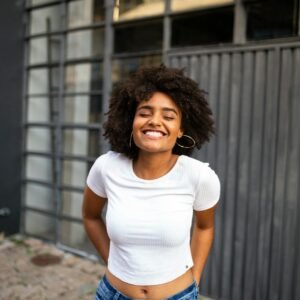 Comment appliquer un masque pour cheveux crépus