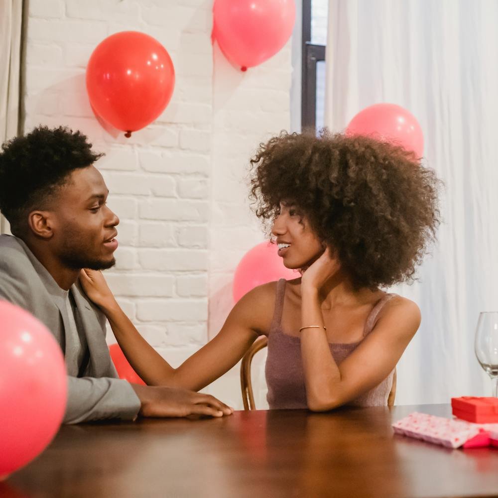 Soirée de Saint Valentin : comment la pimenter en 5 étapes simples