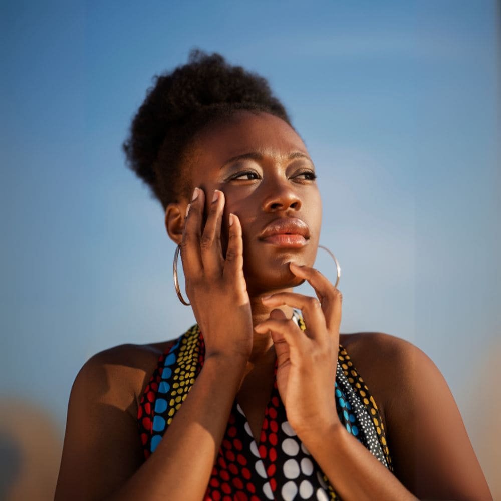 Comment ralentir le vieillissement de la peau noire naturellement