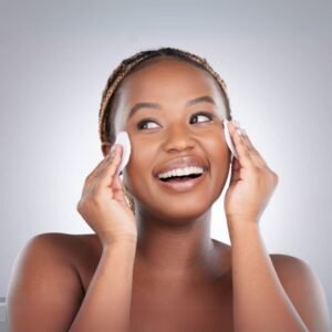 Comment ralentir le vieillissement de la peau noire naturellement