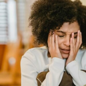 “Il m'a ghosté" : Voici comment te reconstruire sans perdre ta dignité