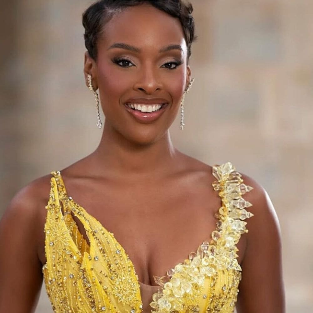 D’un rêve ancien à un règne historique : le parcours d’Angélique Angarni-Filopon, Miss France 2025
