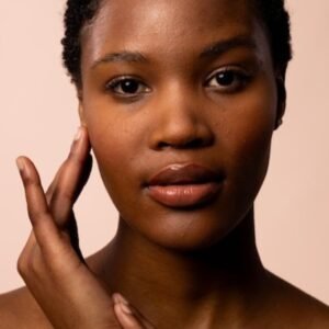 Routine visage du soir : secrets d’un visage radieux sur peau noire
