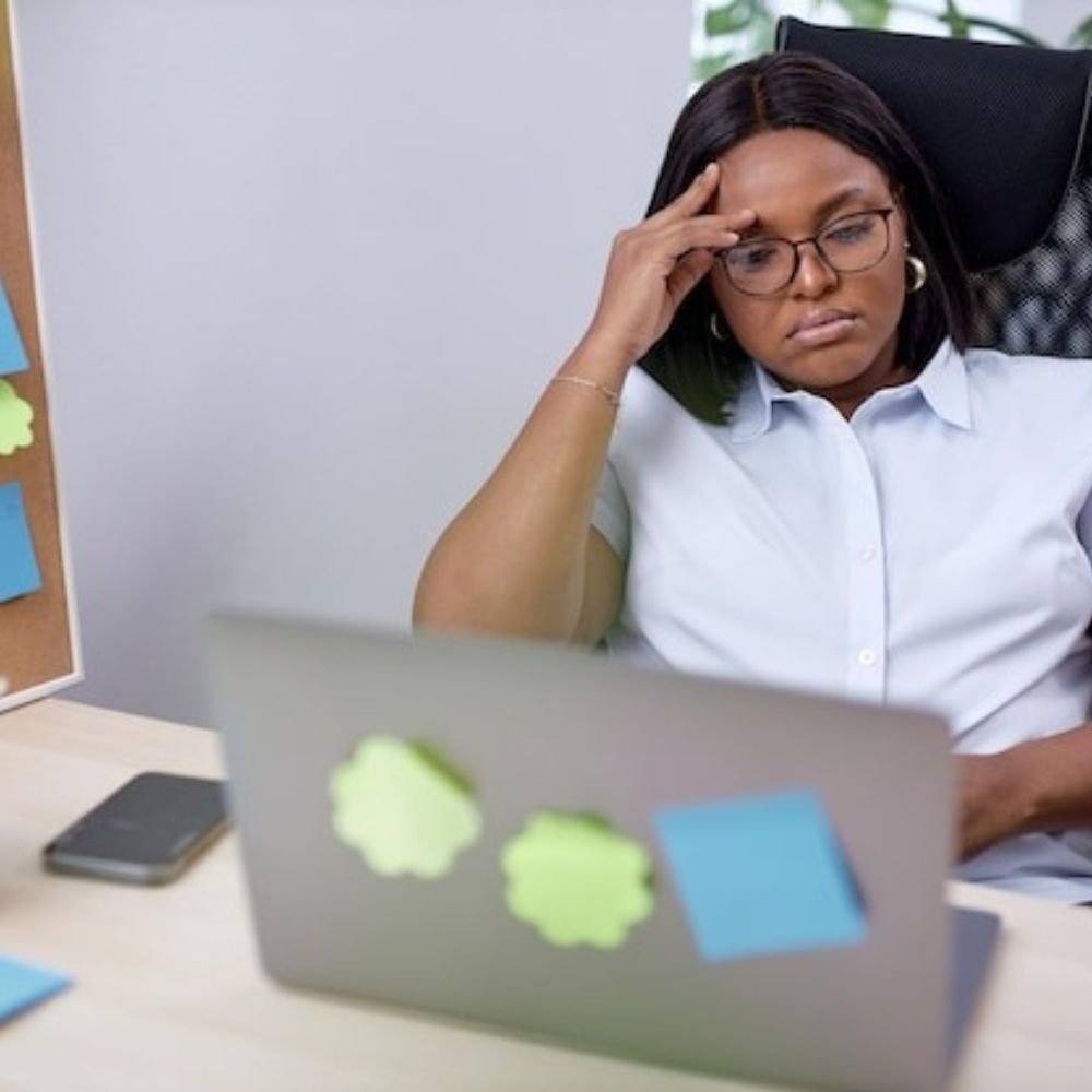 Angry Black Woman” : un stéréotype sur les femmes noires qui sabote ta crédibilité au travail